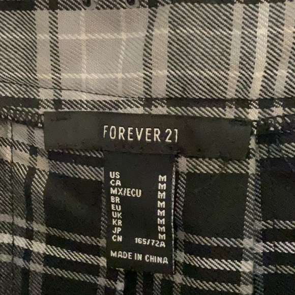 Sale! Forever 21 Plaid Pleated Mini Skirt, Size M, Black/Gray/White, NWT - Picture 4 of 7